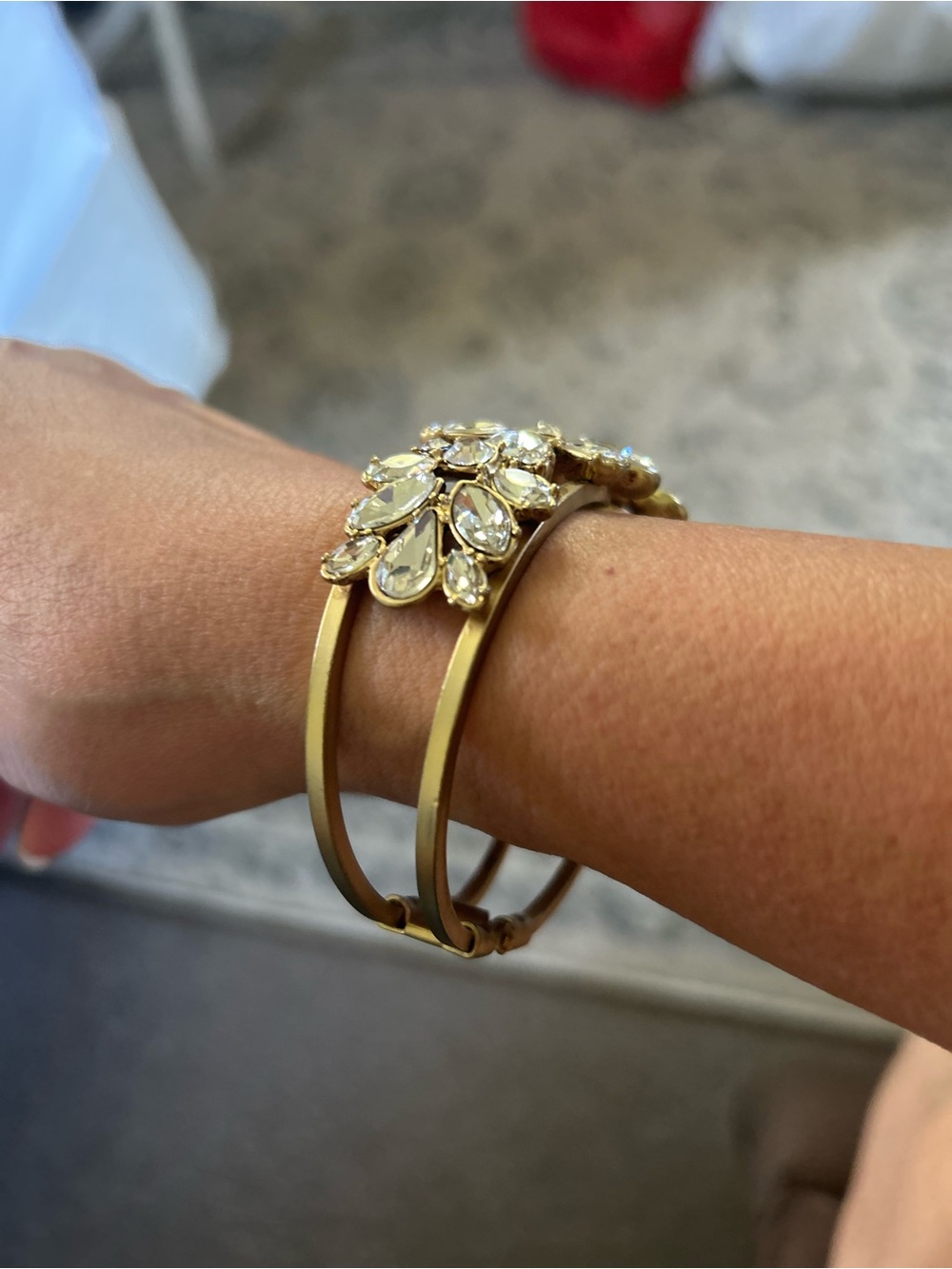 Gold Tone Floral Crystal Hinged Bracelet Rhinestone Flower Cluster Cuff - Picture 8 of 9